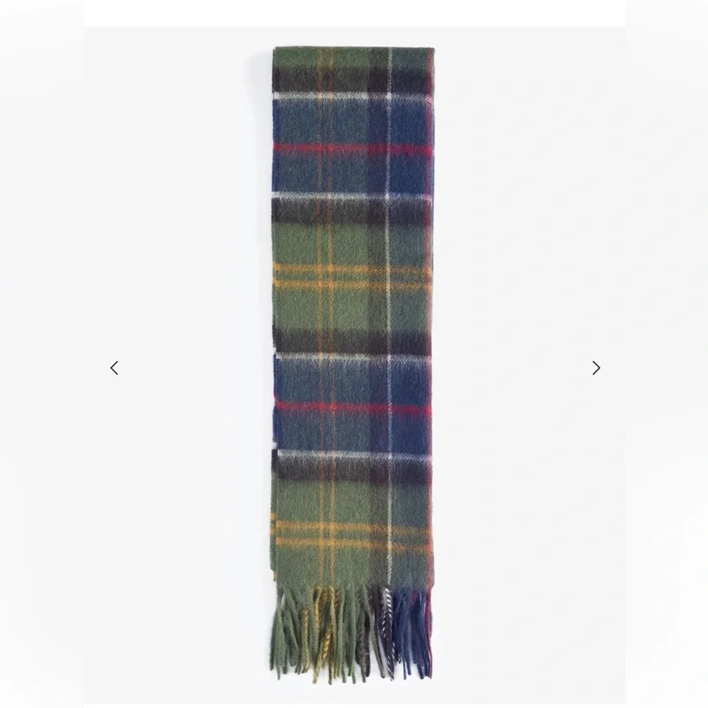 Barbour Classic Merino Cashmere Tartan Scarf - Picture 6 of 7